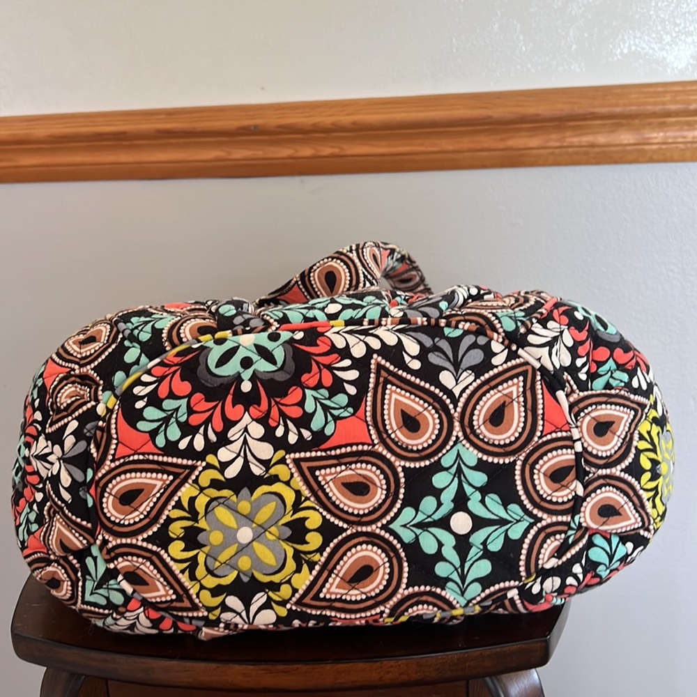 Vera Bradley Sierra Tote - Picture 5 of 11